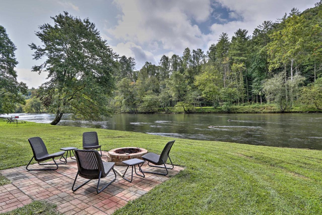 Hayesville Rivers Edge - Ultimate Riverfront Getaway מראה חיצוני תמונה